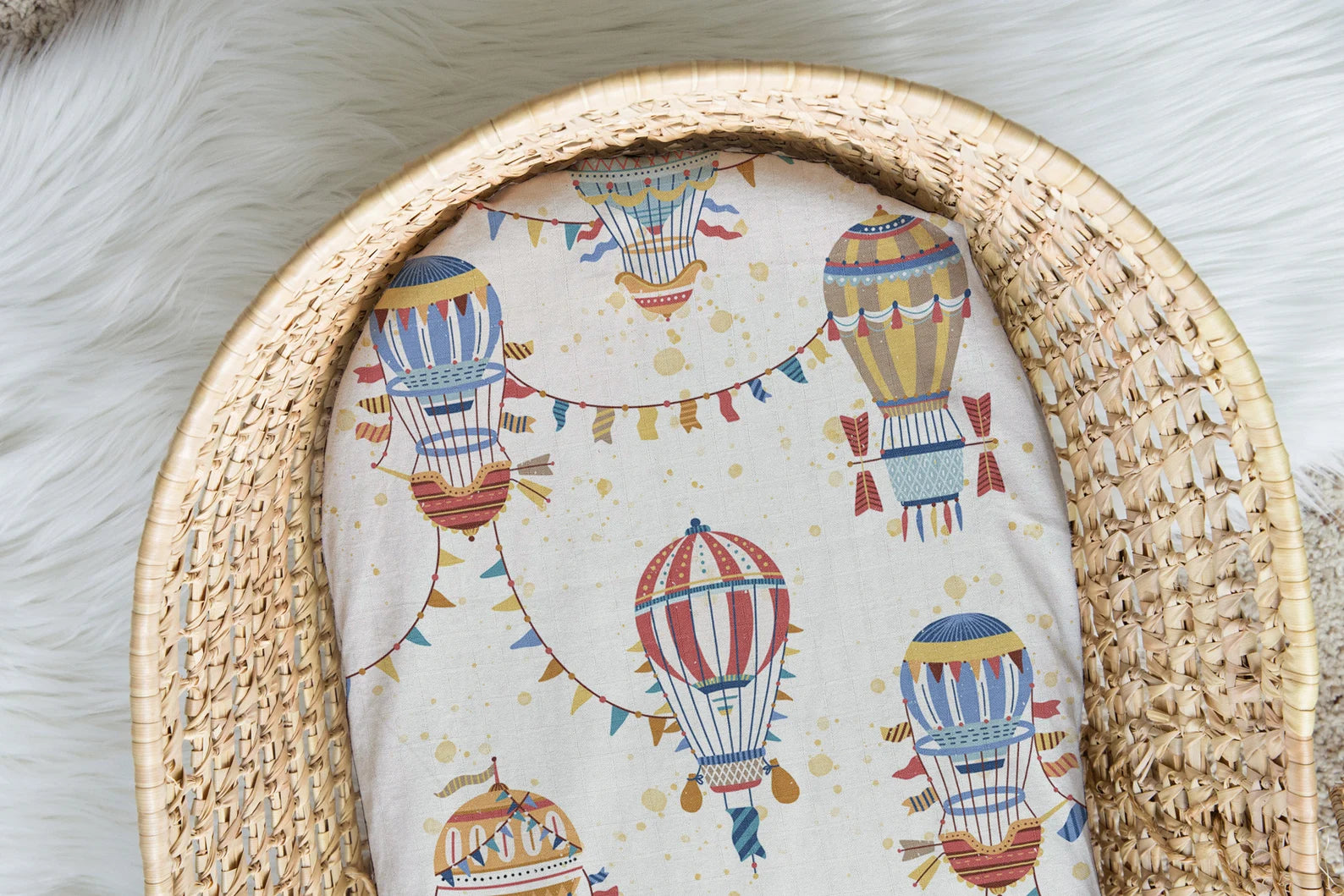 Balloon Parade | Moses Basket Sheet | 100% Organic Cotton Muslin