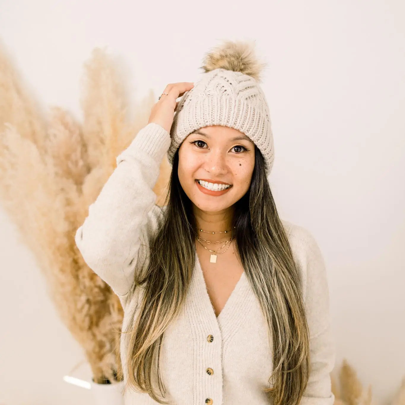 Oatmeal Pop Hand Knit Pom Pom Beanie Hat