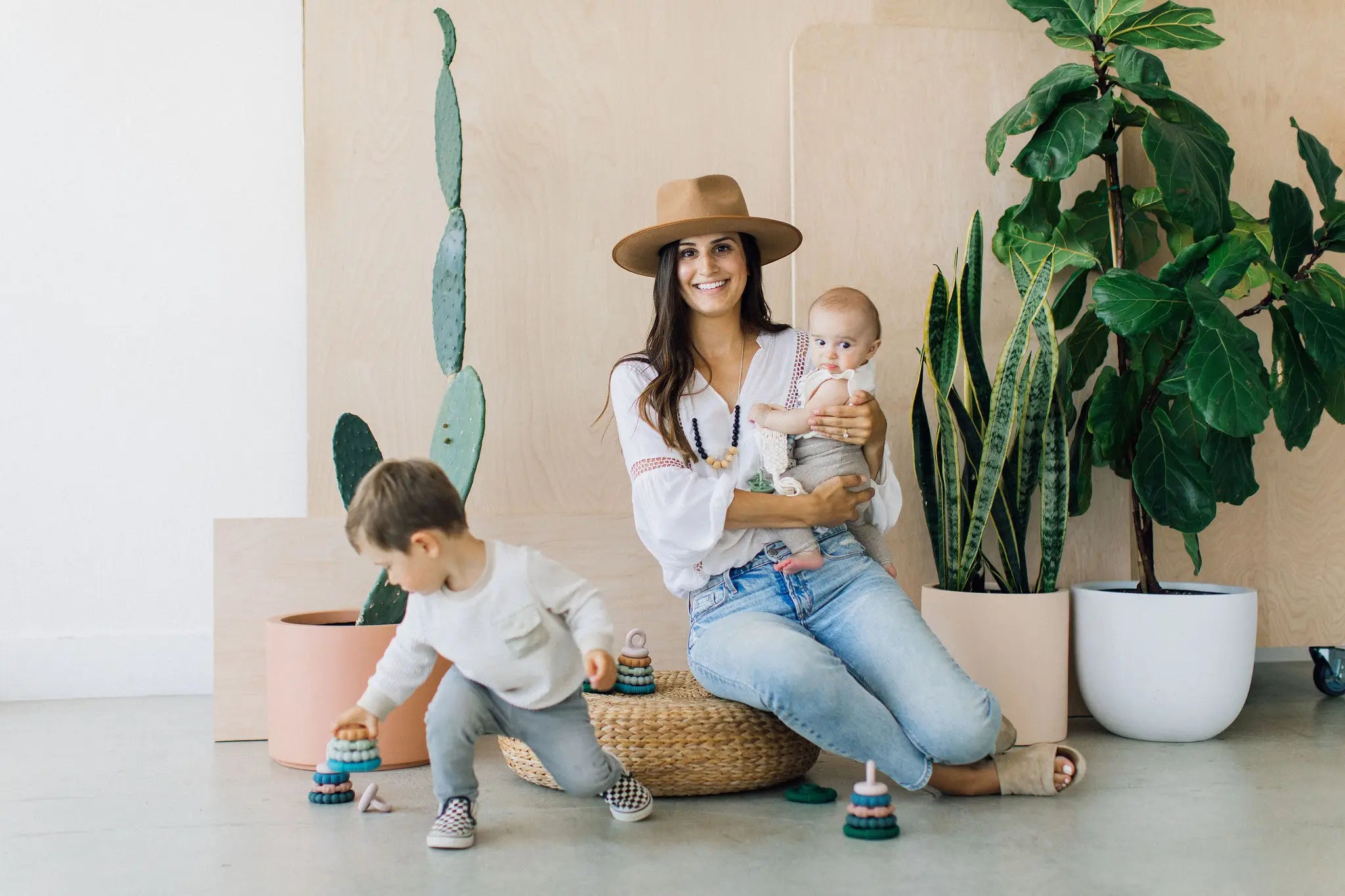 Luna Macrame Teether | Cream