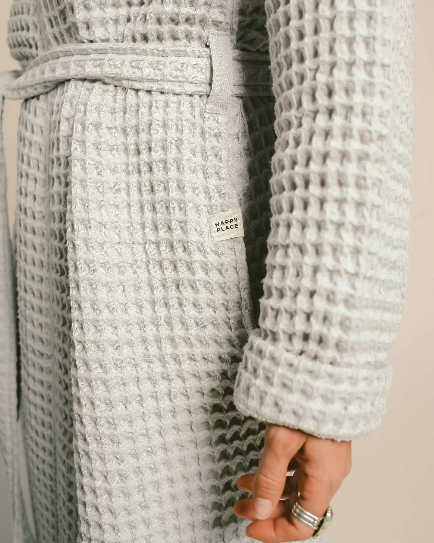 The Organic Weightless Waffle Robe - Silver
