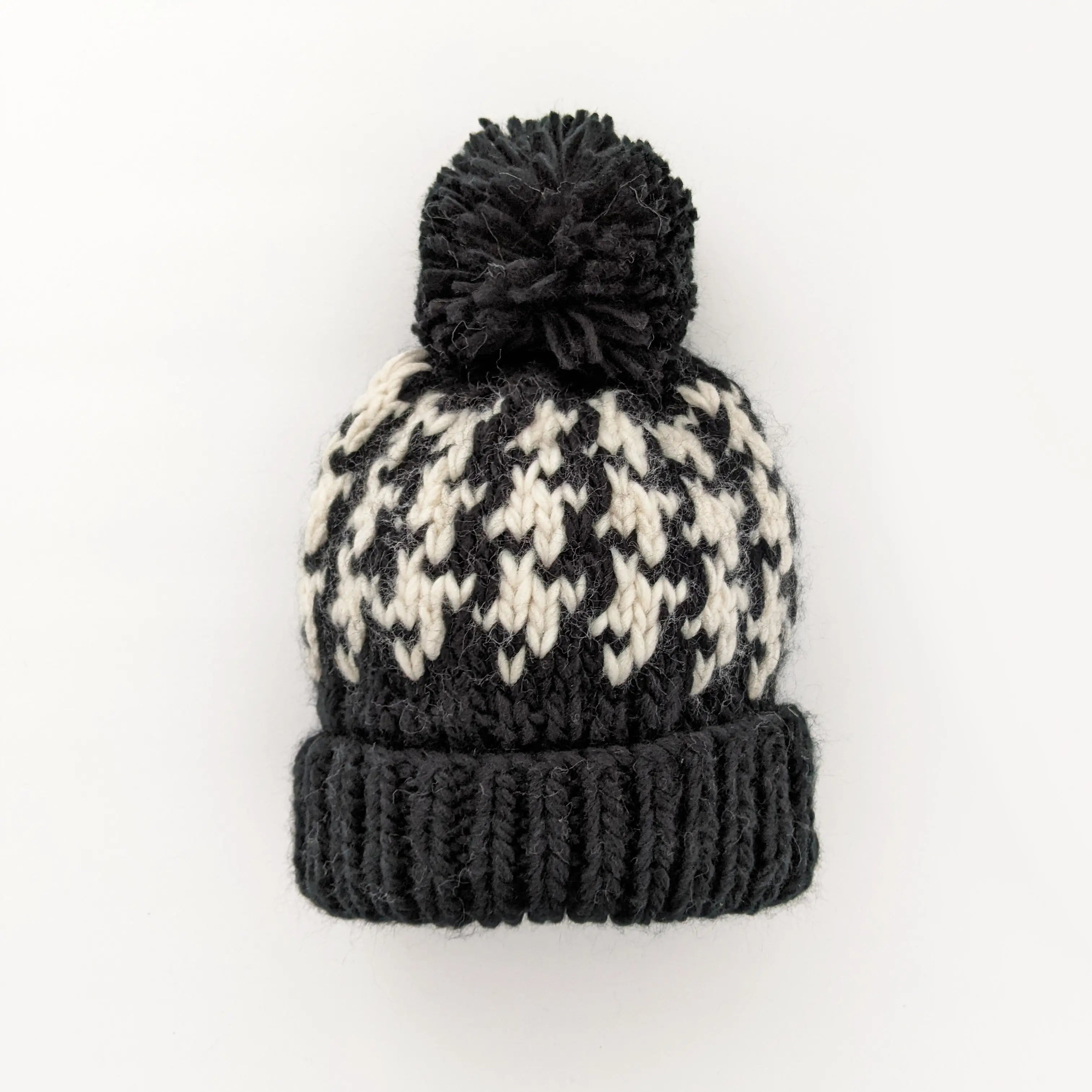 Black Houndstooth Pom Pom Beanie Hat