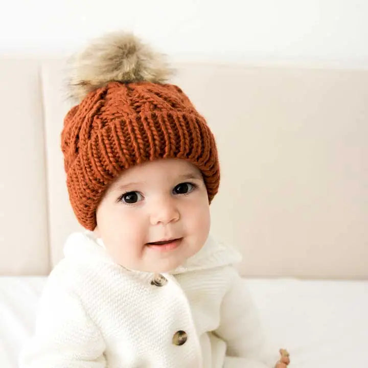 Chili Pop Hand Knit Pom Pom Beanie Hat