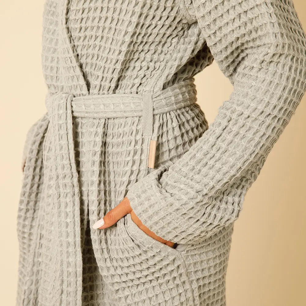 The Organic Weightless Waffle Robe - Aloe