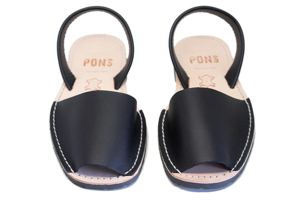 Pons Avarcas Classic Women's Sandals | Black