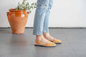 Pons Avarcas Classic Women's Sandals | Mustard