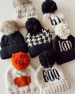 Load image into Gallery viewer, Black Houndstooth Pom Pom Beanie Hat

