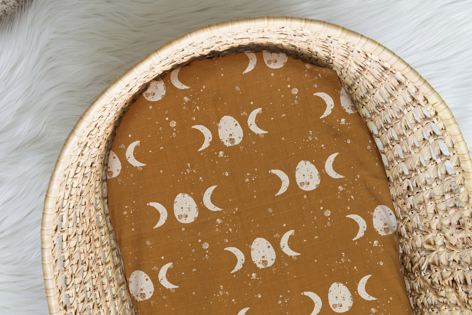 Moon Balance | Moses Basket Sheet | 100% Organic Cotton Muslin